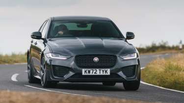 Jaguar XE 300 Sport AWD – front